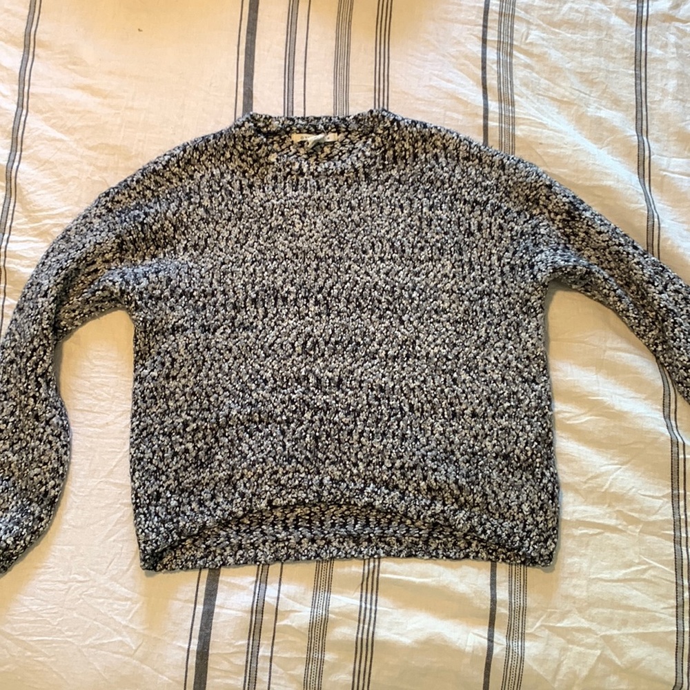 Medium, black and white sweater for sale